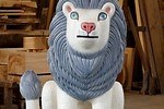 彫刻家・三沢厚彦の展覧会が福岡で、身近な動物＆空想上の生物を“等身大”の木彫り彫刻に
