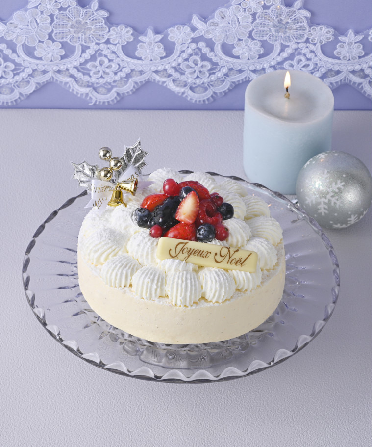 日本橋三越本店の21年クリスマスケーキ バラ や 食べる宝石 ミガキイチゴ のショートケーキ ファッションプレス