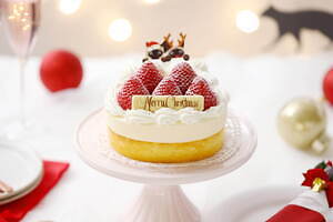 ねこねこチーズケーキ21年クリスマス、雪のようなクリームのせ2層仕立ての“ネコ型”チーズケーキ｜写真5