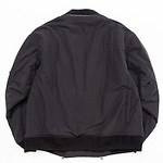 ミーンズワイルのMA-1ジャケット、着脱可能なセンターパネルでデザイン＆シルエットを変化｜写真2