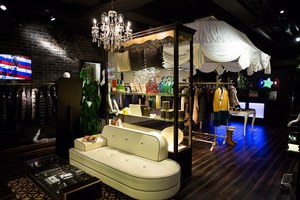 ラブレス代官山店が大規模リニューアル 駅近の移転先に2倍の売場スペース ファッションプレス