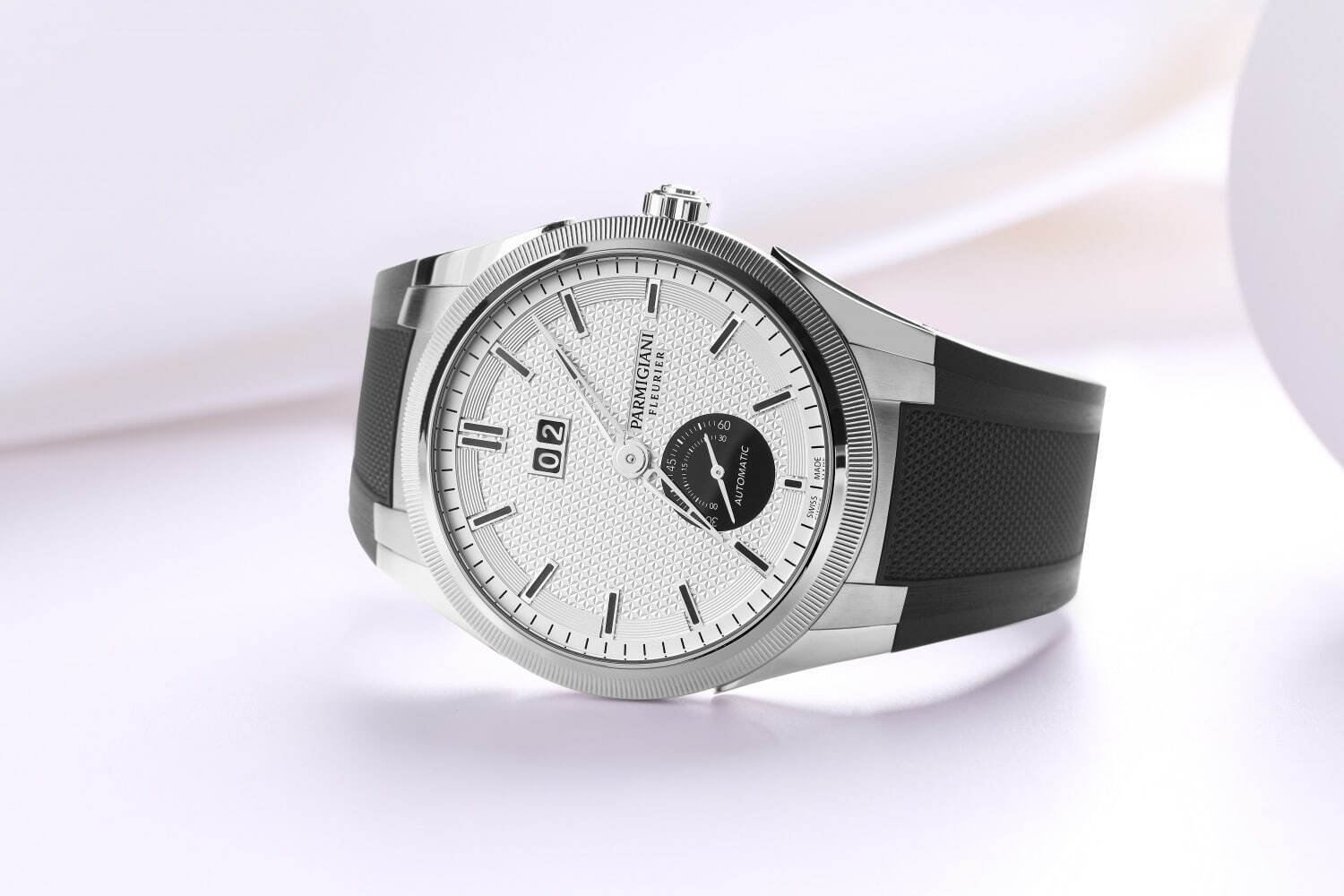 パルミジャーニ・フルリエの新作腕時計、愛称“パンダ”の黒×銀文字盤モデルなど全3種｜写真6
