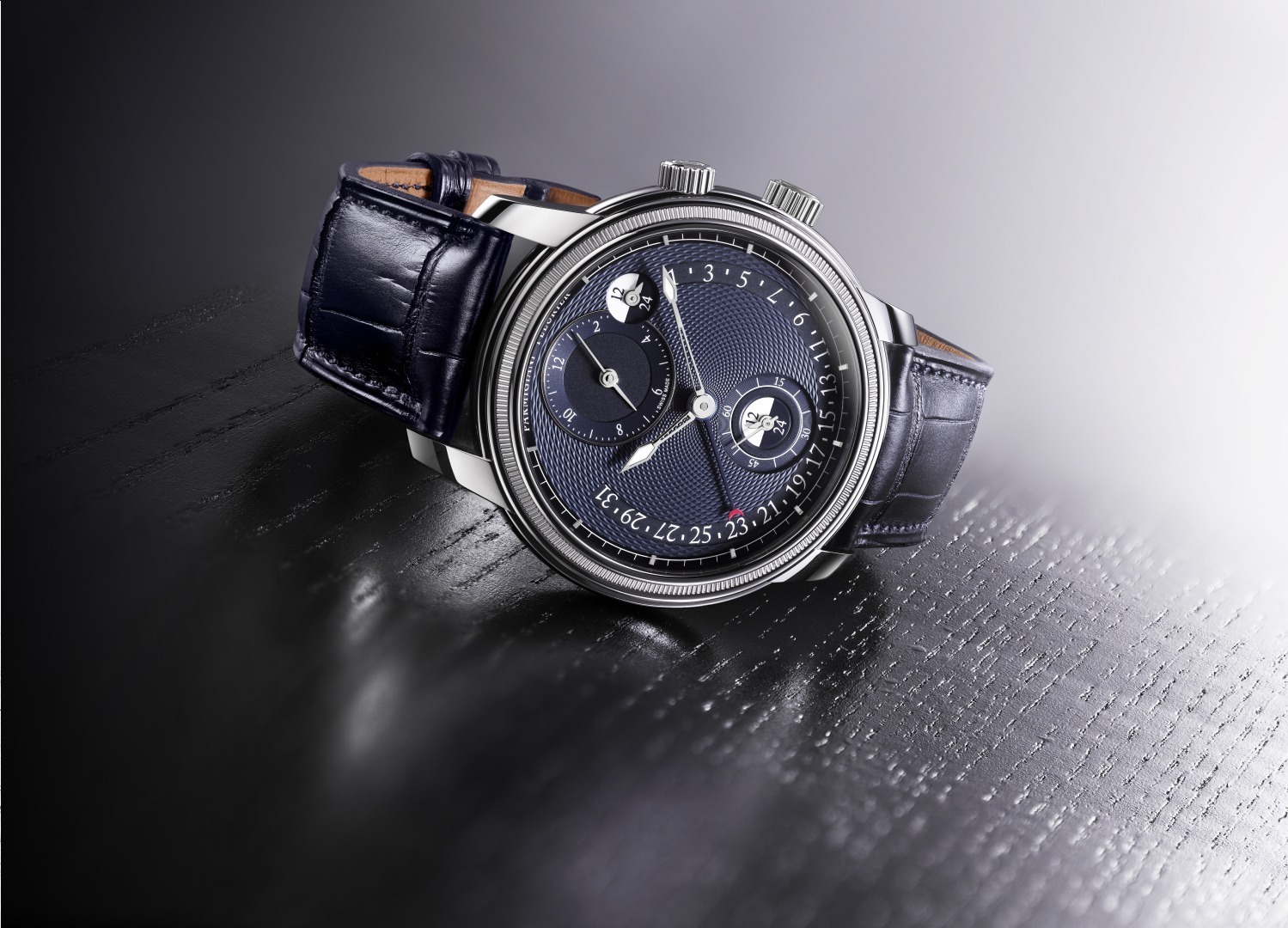パルミジャーニ・フルリエの新作腕時計、愛称“パンダ”の黒×銀文字盤モデルなど全3種｜写真10