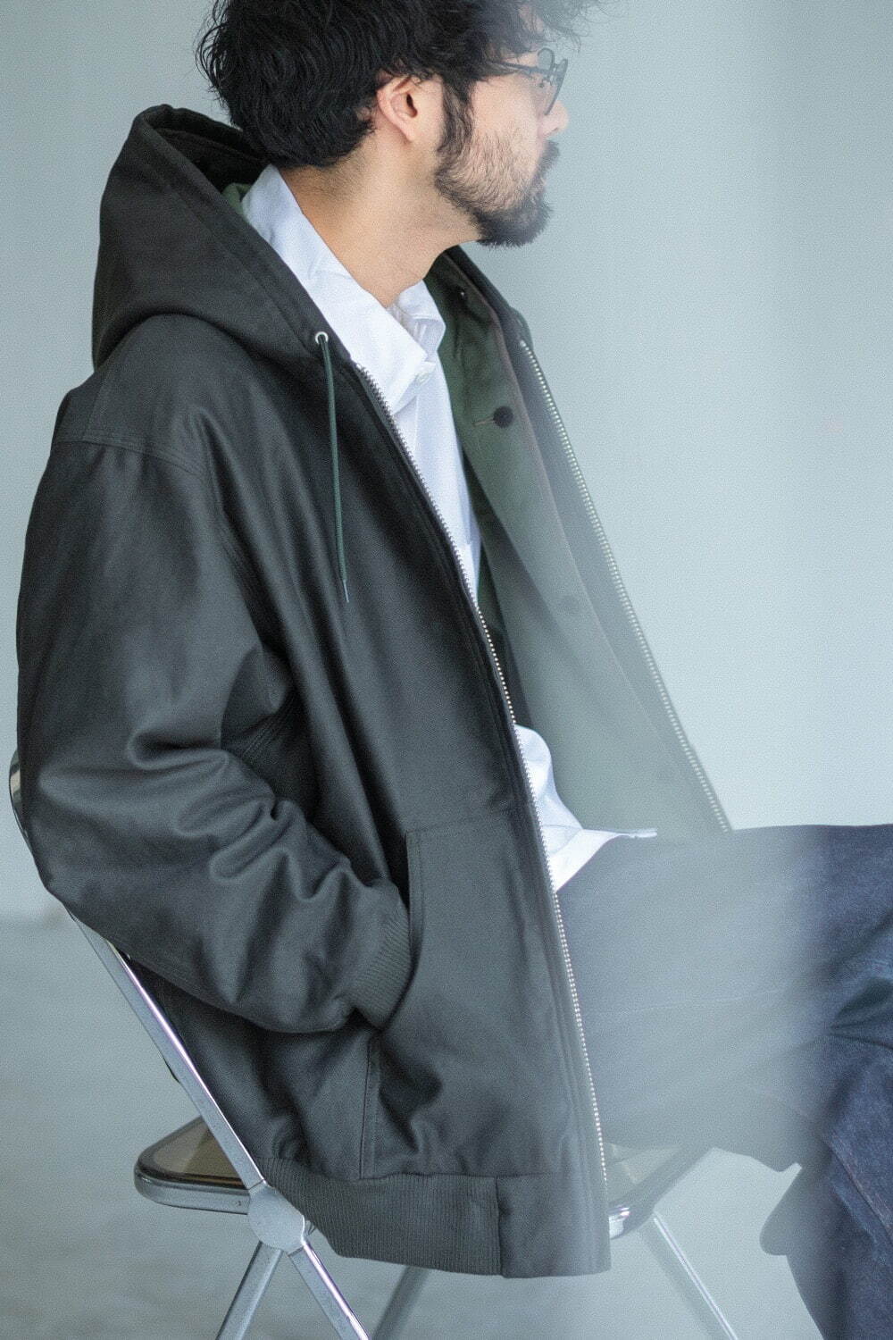 ブラームス×レショップのフード付きブルゾン、ビッグシルエット