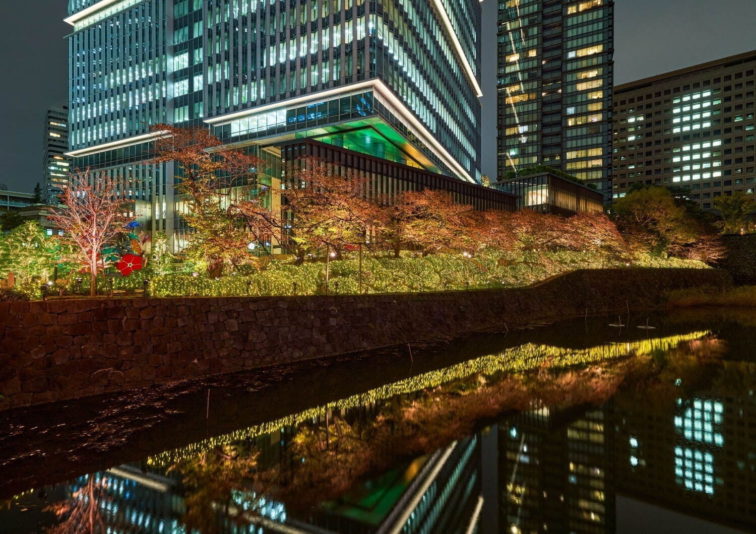 東京都内＆関東のイルミネーション2021、クリスマスや冬デートにおすすめ遊園地や有名スポットを特集｜写真6