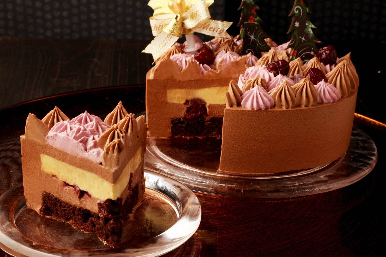 クリオロの2021年クリスマスケーキ、自家製チェリーコンポートを使った濃厚チョコレートケーキなど｜写真2