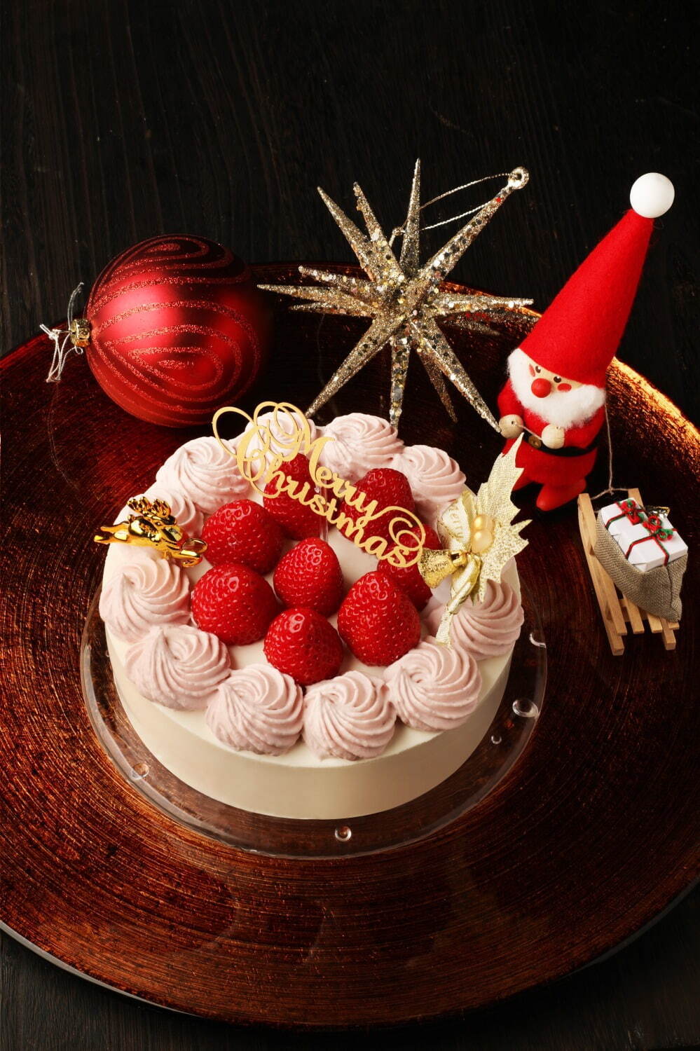 クリオロの2021年クリスマスケーキ、自家製チェリーコンポートを使った濃厚チョコレートケーキなど｜写真3