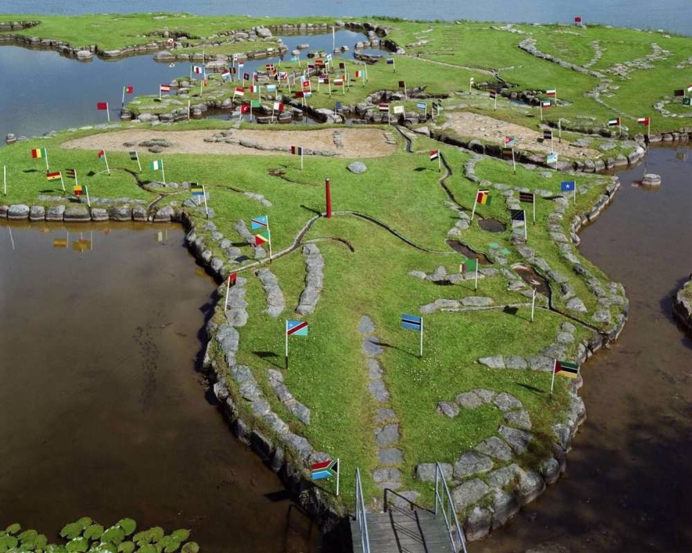 《DENMARK 17939》2012年 発色現像方式印画 東京都写真美術館蔵