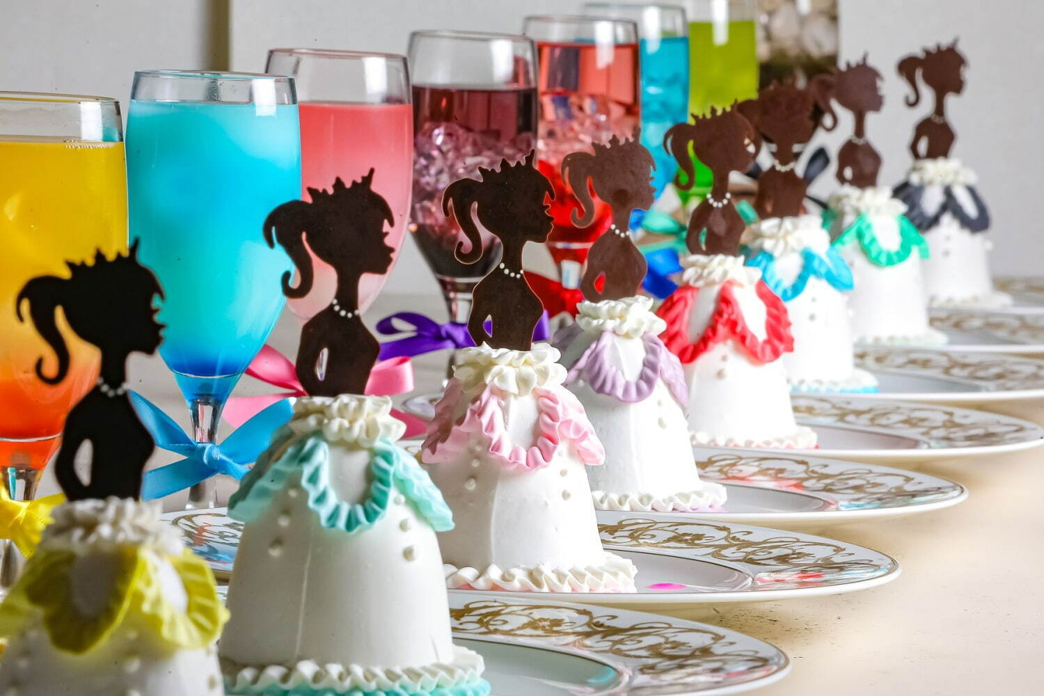 クリスマス｜“好みのカラー”にカスタムできる「プリンセスアフタヌーンティー」クリスマスver.大阪で開催