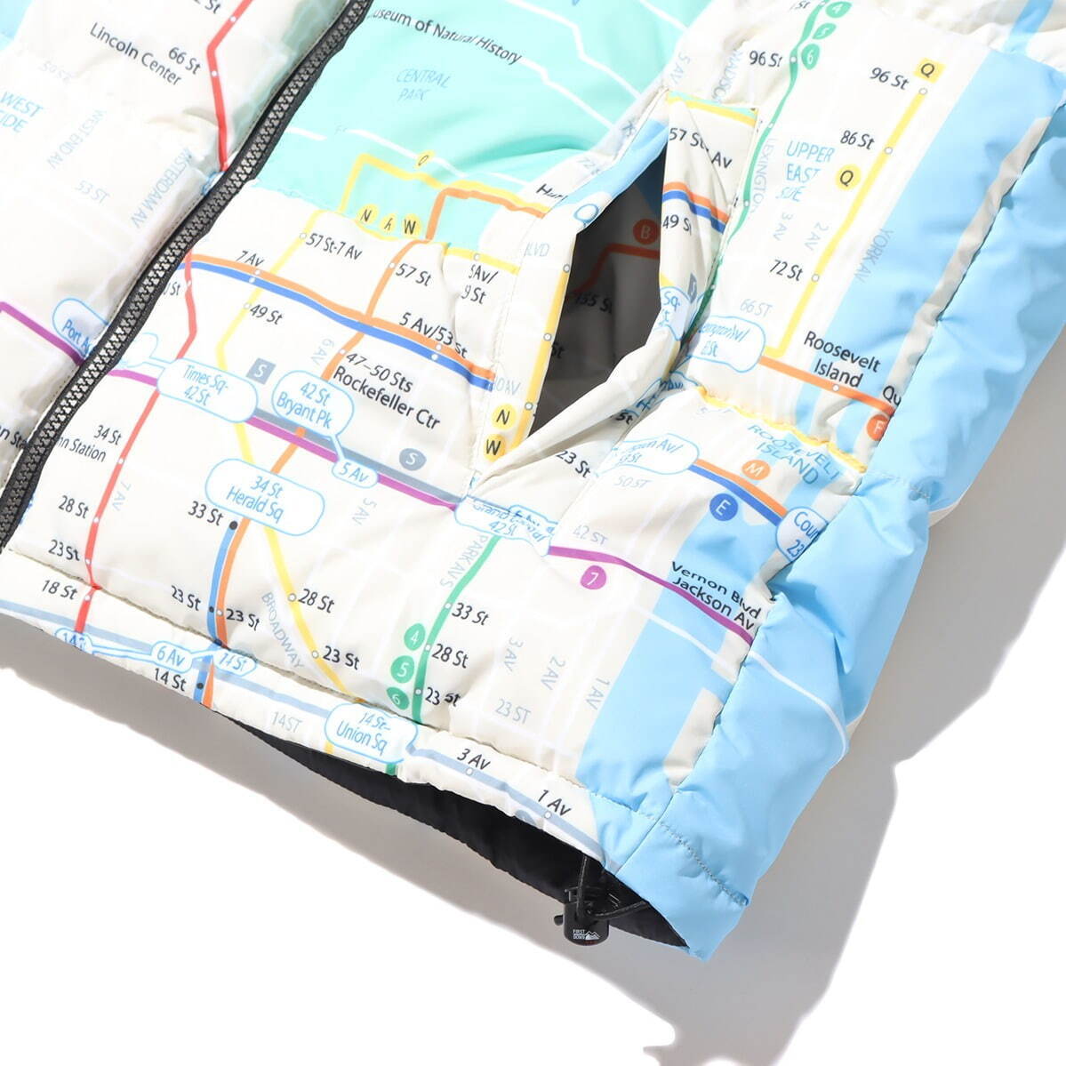 ファーストダウン×アトモス、東京＆NYの地下鉄路線図柄ダウンジャケット - リバーシブル仕様で｜写真19