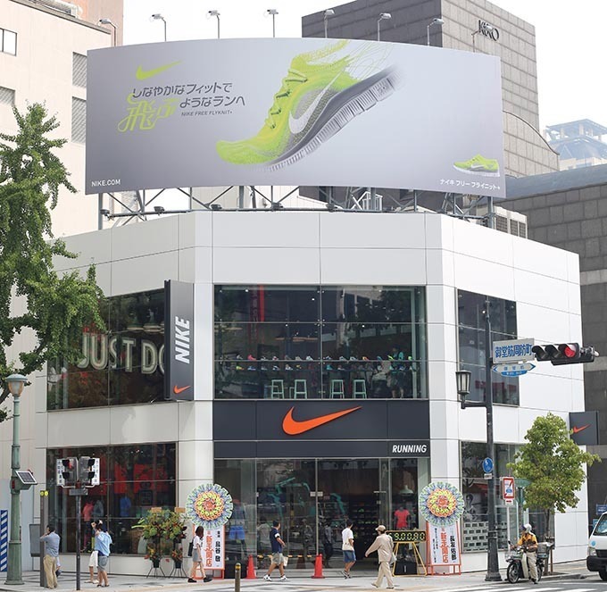 ナイキ大阪がリニューアル ランニング中心のプロダクト クリニックも多数開催 ファッションプレス