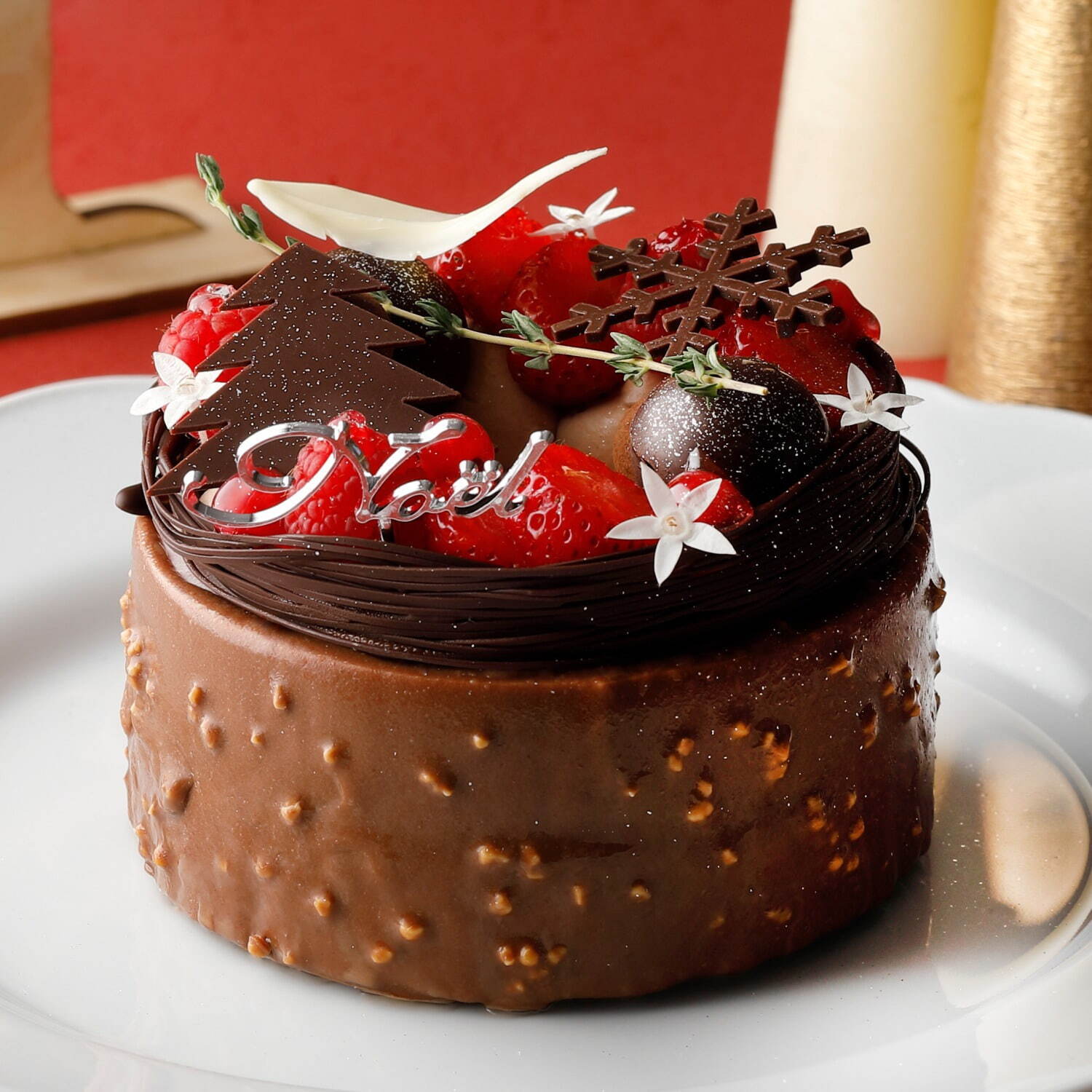 チョコレート専門店 バニラビーンズ クリスマスケーキ みなとみらいの夜 イメージの9層チョコケーキ ファッションプレス