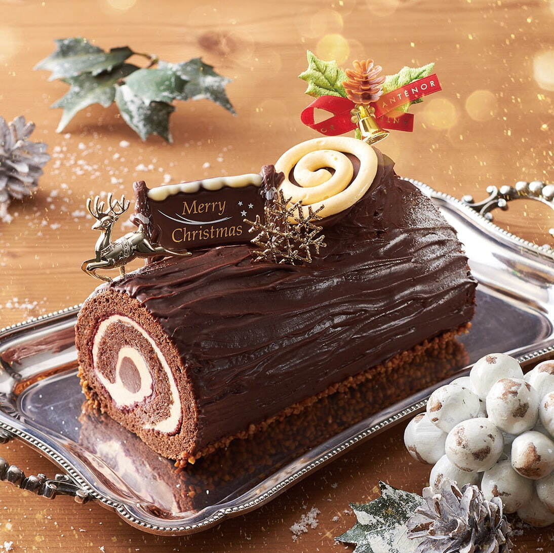 アンテノールのクリスマスケーキ2021、二段重ね贅沢ベリームース 