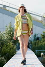 ガニー 2022年春夏コレクション - 花々に誘われて、開放的な世界へ｜写真18