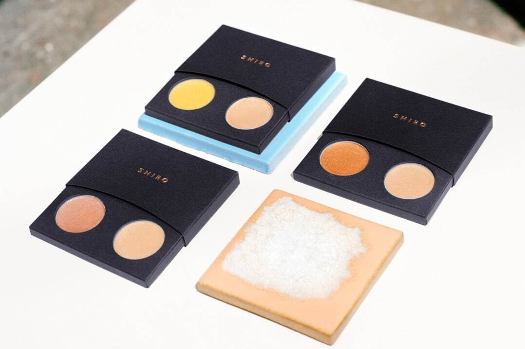 SHIRO STARRY HOLIDAY 2021 クリスマス限定 SHIRO21年クリスマスコスメ、ラメたっぷりアイシャドウ＆ハイ