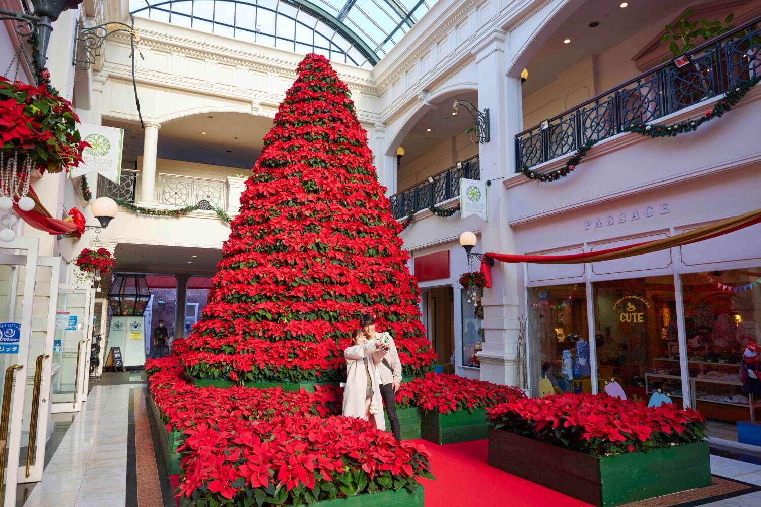 長崎・ハウステンボス「光の街のクリスマス」“白銀”イルミネーションや花火、クリスマスマーケットも｜写真11