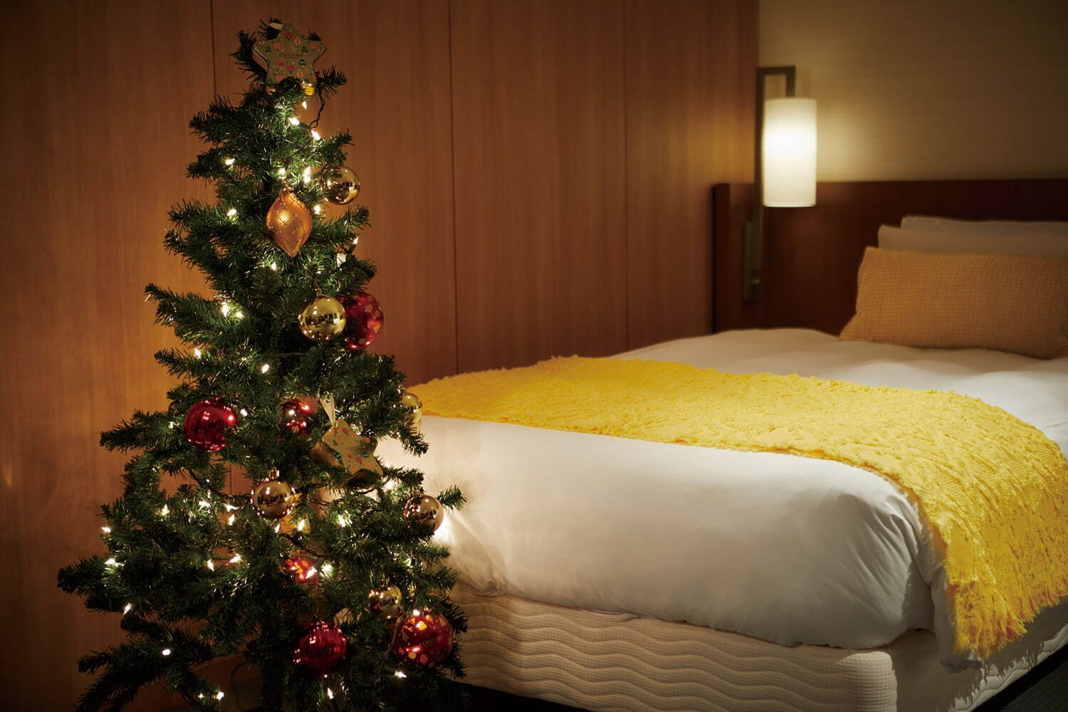 京王プラザホテル×ロクシタンのクリスマス宿泊プラン、コラボアフタヌーンティーやアメニティもセットに｜写真1