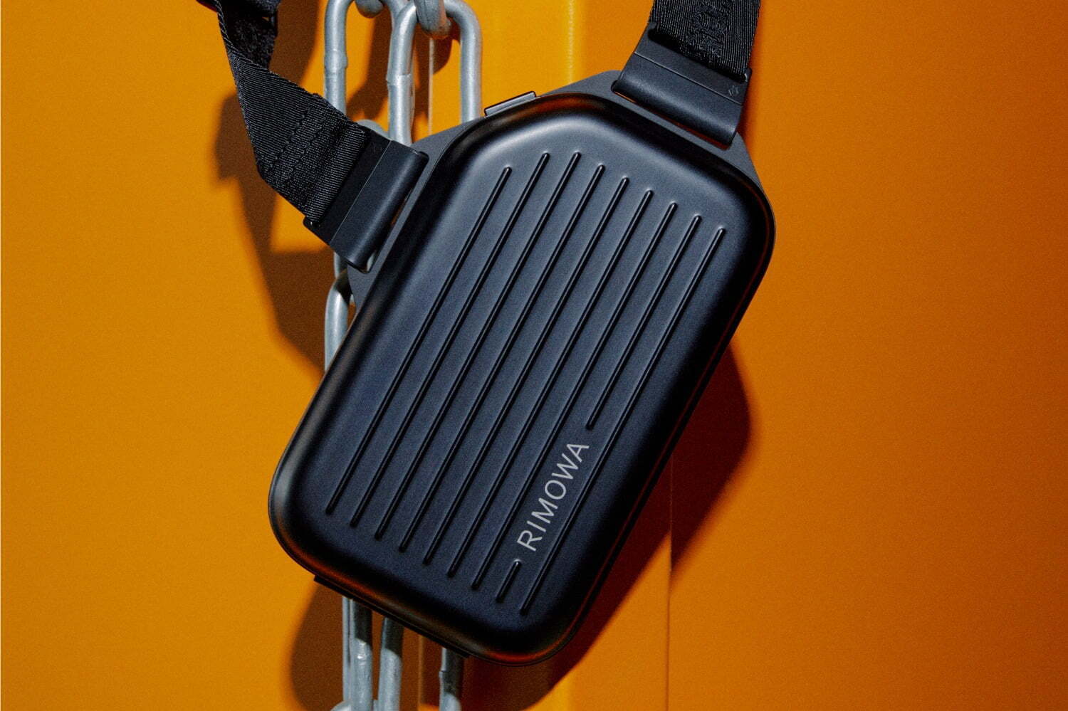 定価25万❗️ リモワ ボディバッグ パーソナル アルミニウム
