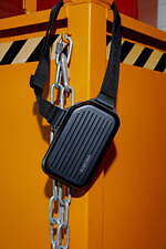 リモワ新バッグ“アルミニウムボディ”の縦型ショルダー＆ハンドバッグ｜写真19