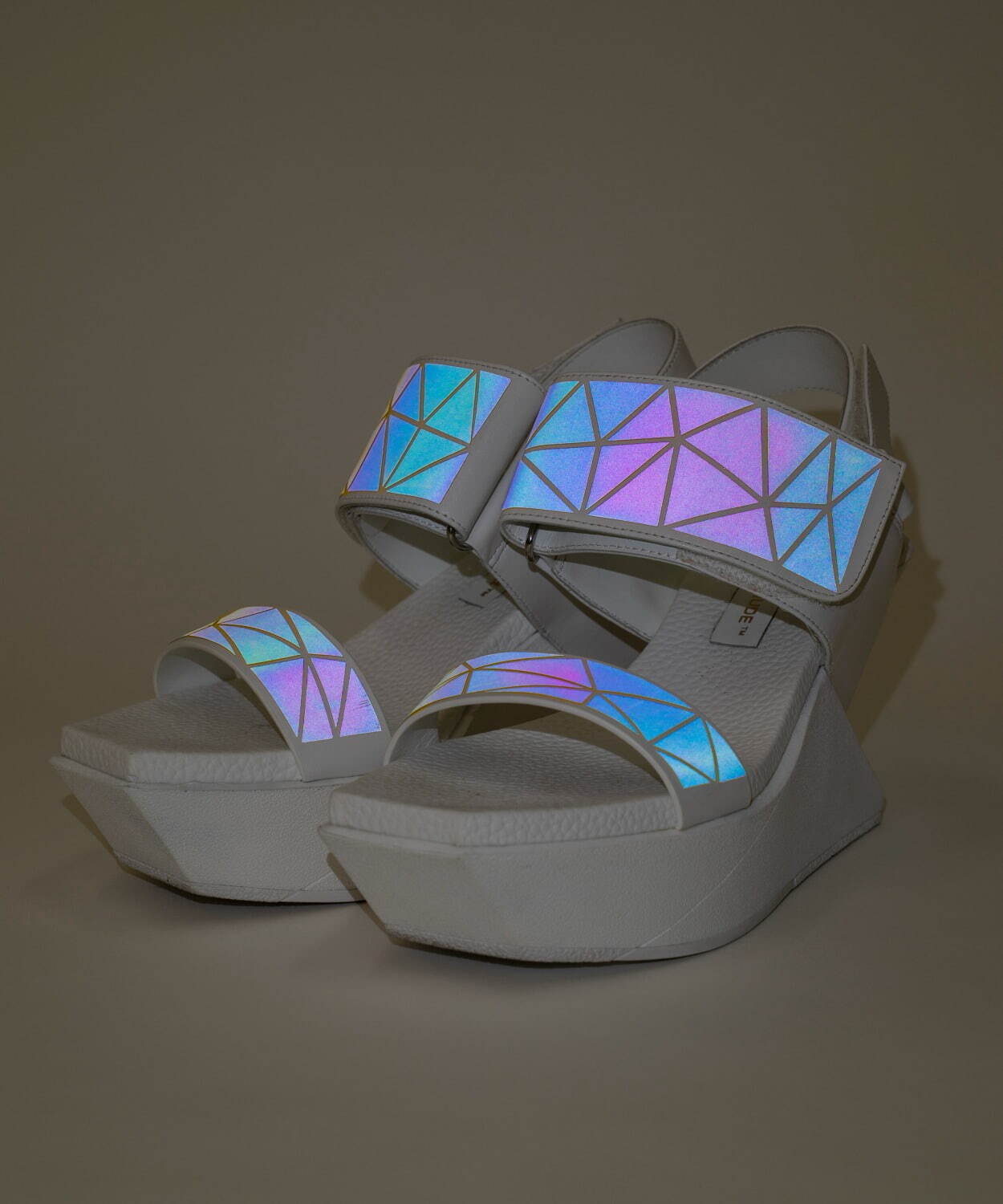 DIMENSION-DELTA WEDGE SANDAL 42,900円