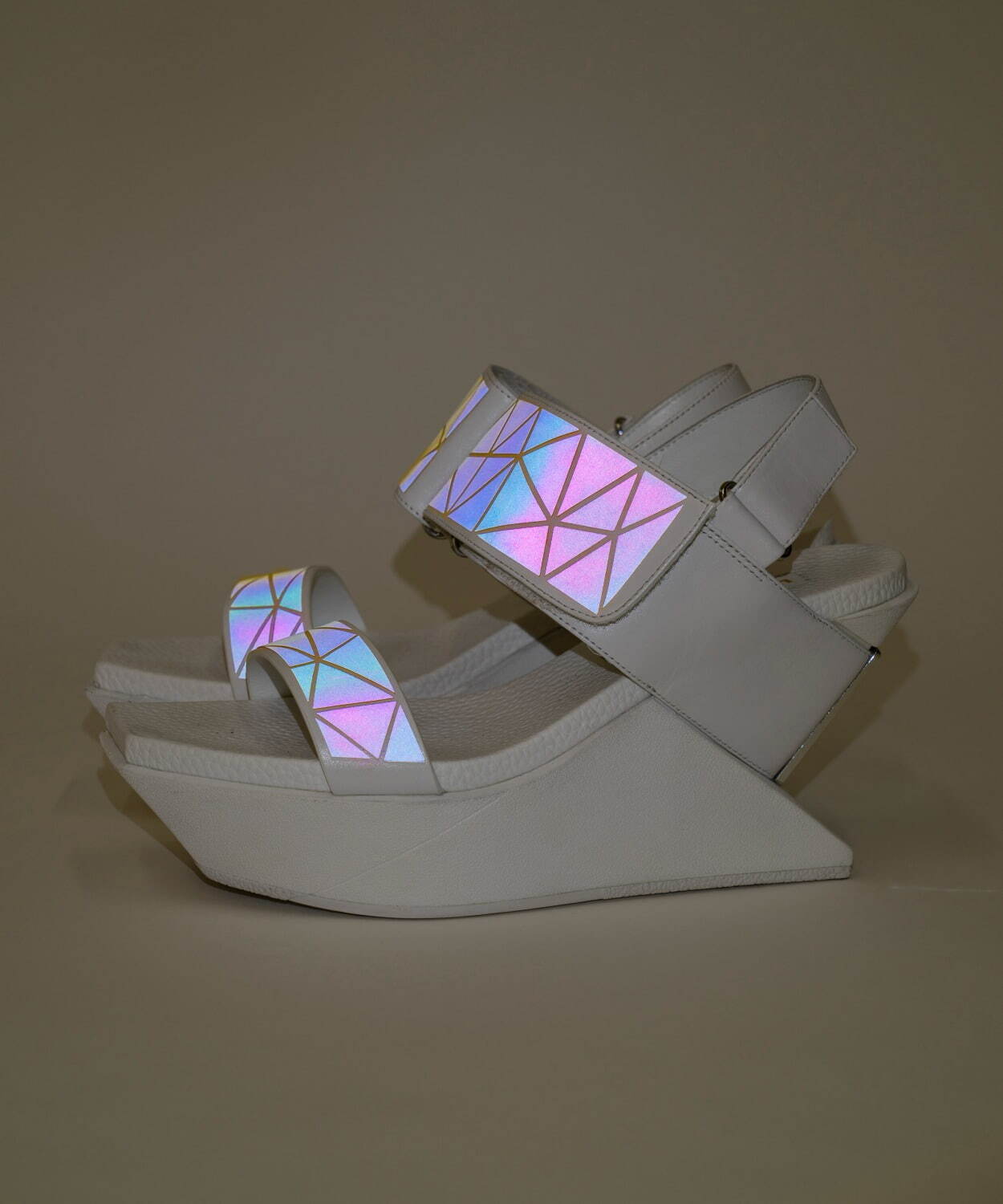 DIMENSION-DELTA WEDGE SANDAL 42,900円