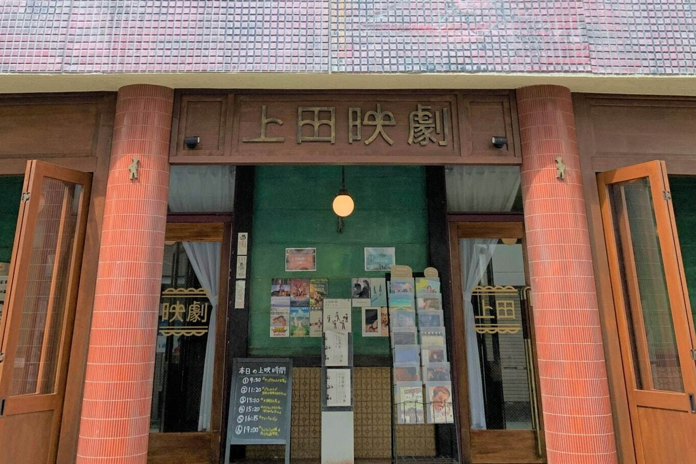 行列｜“昭和レトロ”な長野県上田市の「ニュー・ウエダ」ディープな”B面”グルメ＆観光で昭和へタイムトリップ