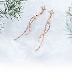 カナル 4℃のクリスマスジュエリー、“シャンパンの泡”着想ネックレスや煌めく2wayピアス｜写真7