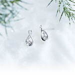 カナル 4℃のクリスマスジュエリー、“シャンパンの泡”着想ネックレスや煌めく2wayピアス｜写真4