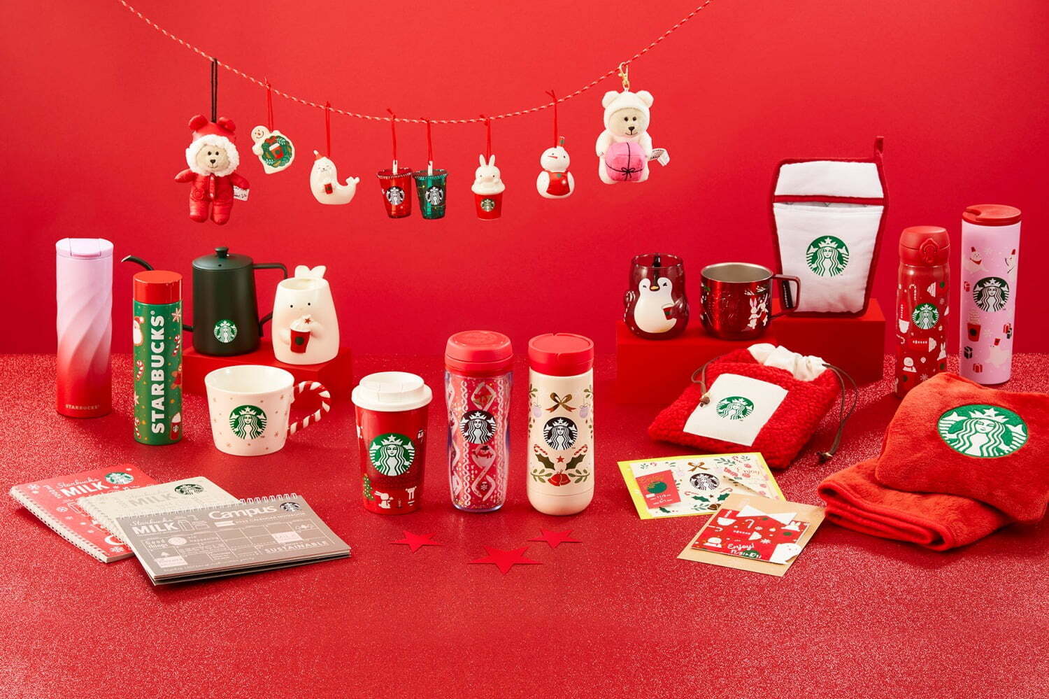 スターバックスのクリスマス2021限定グッズ第1弾、うさぎやペンギンが