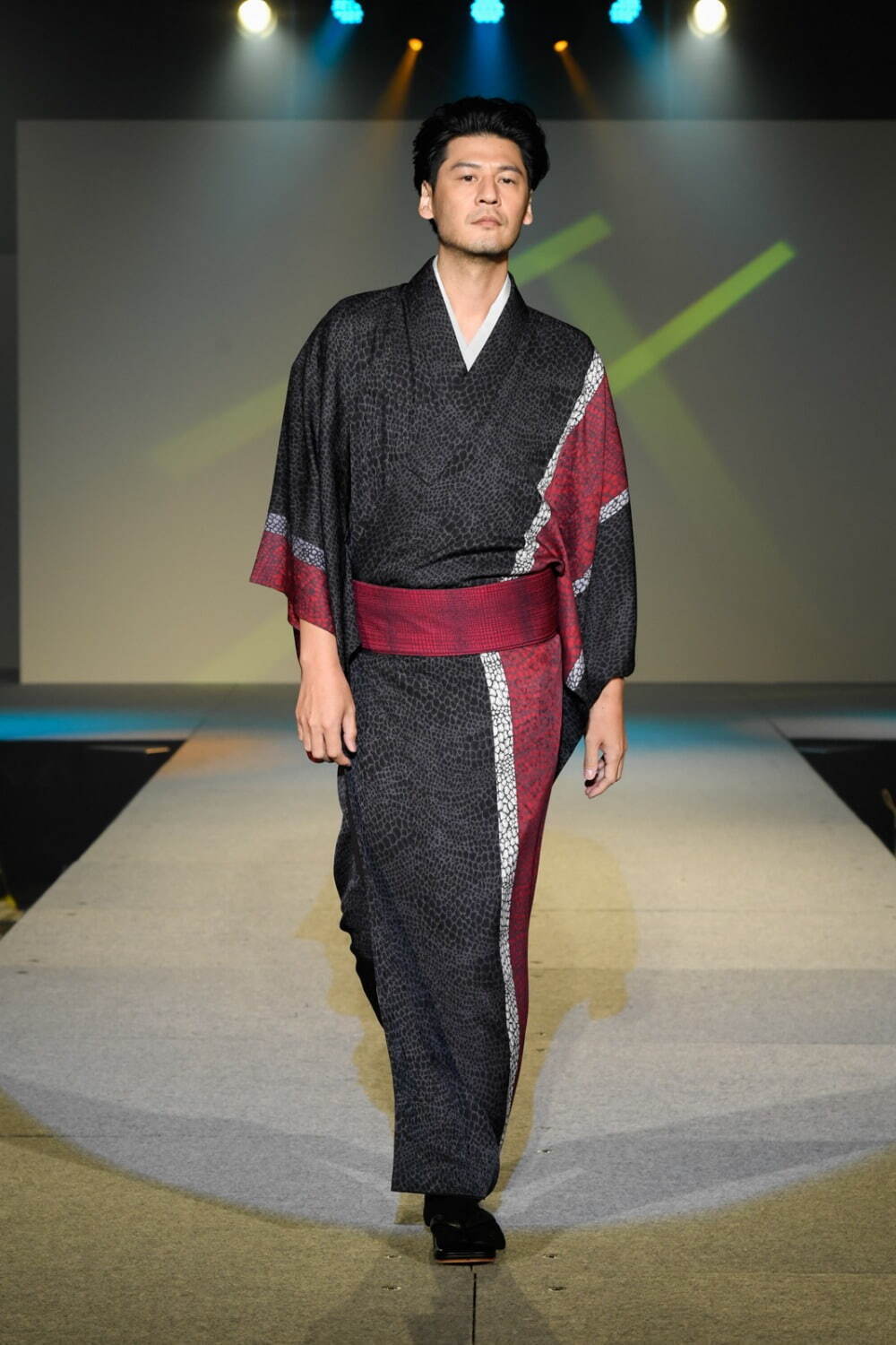 綺萌野 青野工房(KIMONO AONOKOUBOU) 2021-22年秋冬ウィメンズ&メンズコレクション シルエット - 写真1