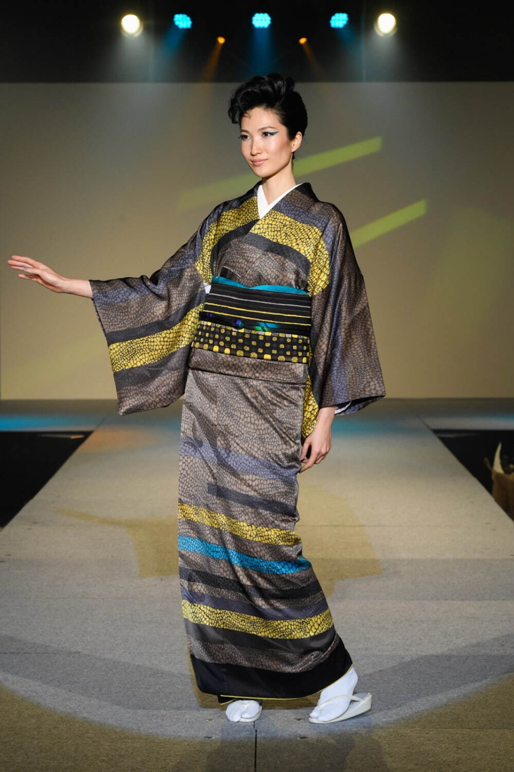 綺萌野 青野工房 2021-22年秋冬<span>コレクション</span> - 写真3