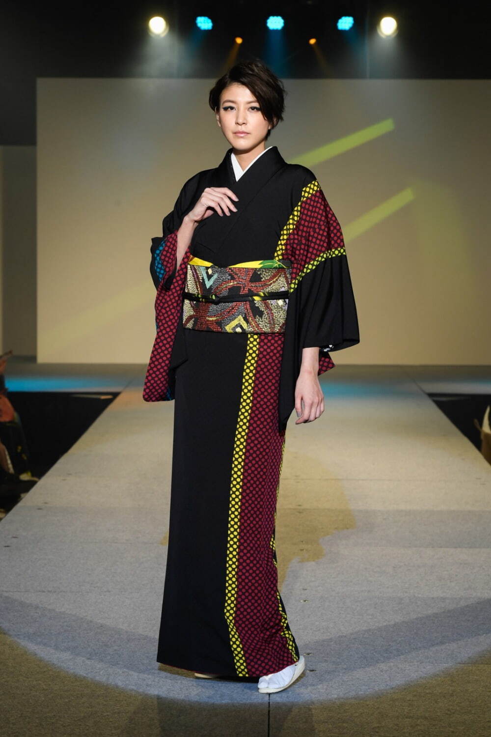 綺萌野 青野工房(KIMONO AONOKOUBOU) 2021-22年秋冬ウィメンズ&メンズコレクション シルエット - 写真3