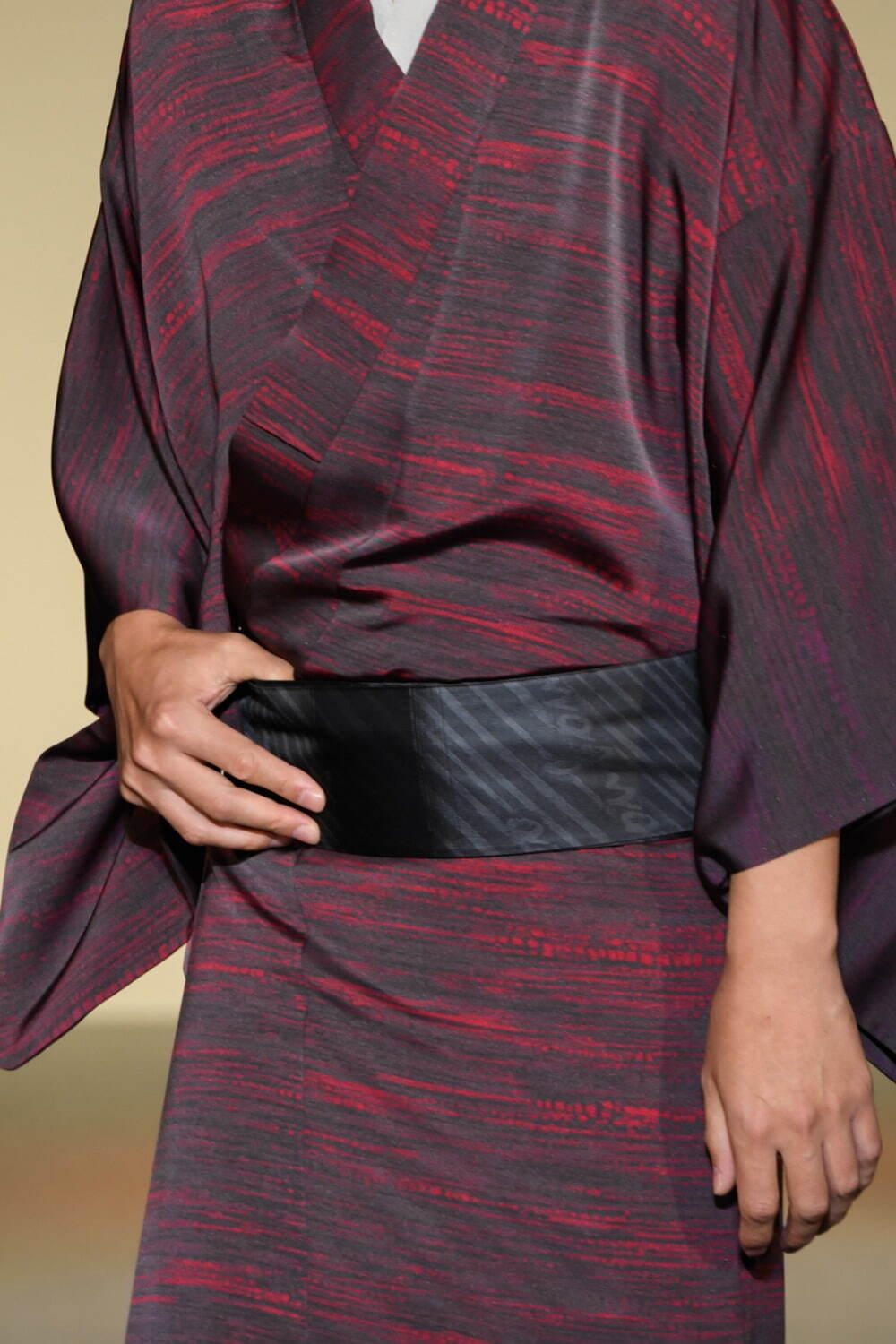 綺萌野 青野工房 2021-22年秋冬<span>コレクション</span> - 写真16
