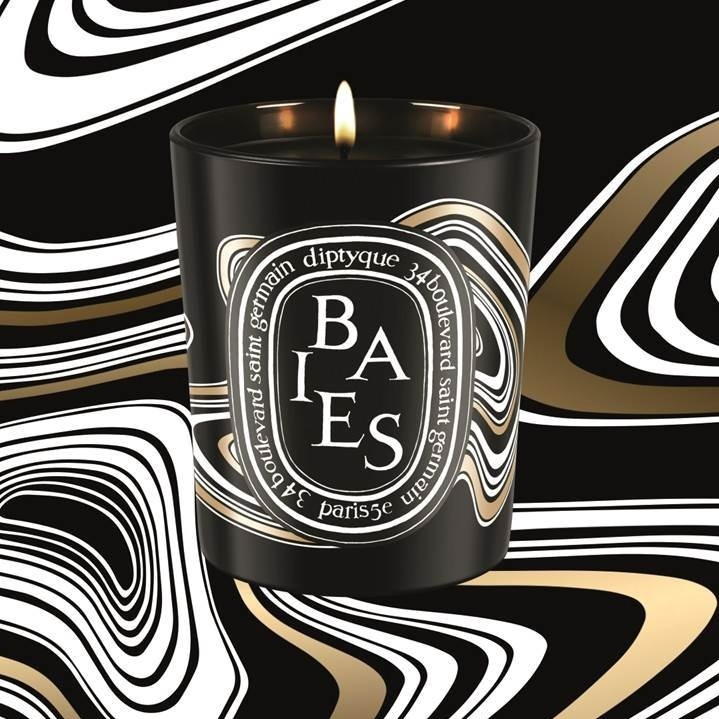 ディプティック“ローズブーケ＆カシスの葉”の人気の香り「ベ」がブラックキャンドルに - ファッションプレス