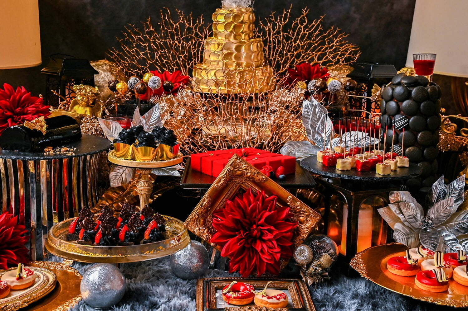 大阪ベイタワー記念品 GOTHIC SWEETS COLLECTION -THE NAKED MASQUERADE-| イベント