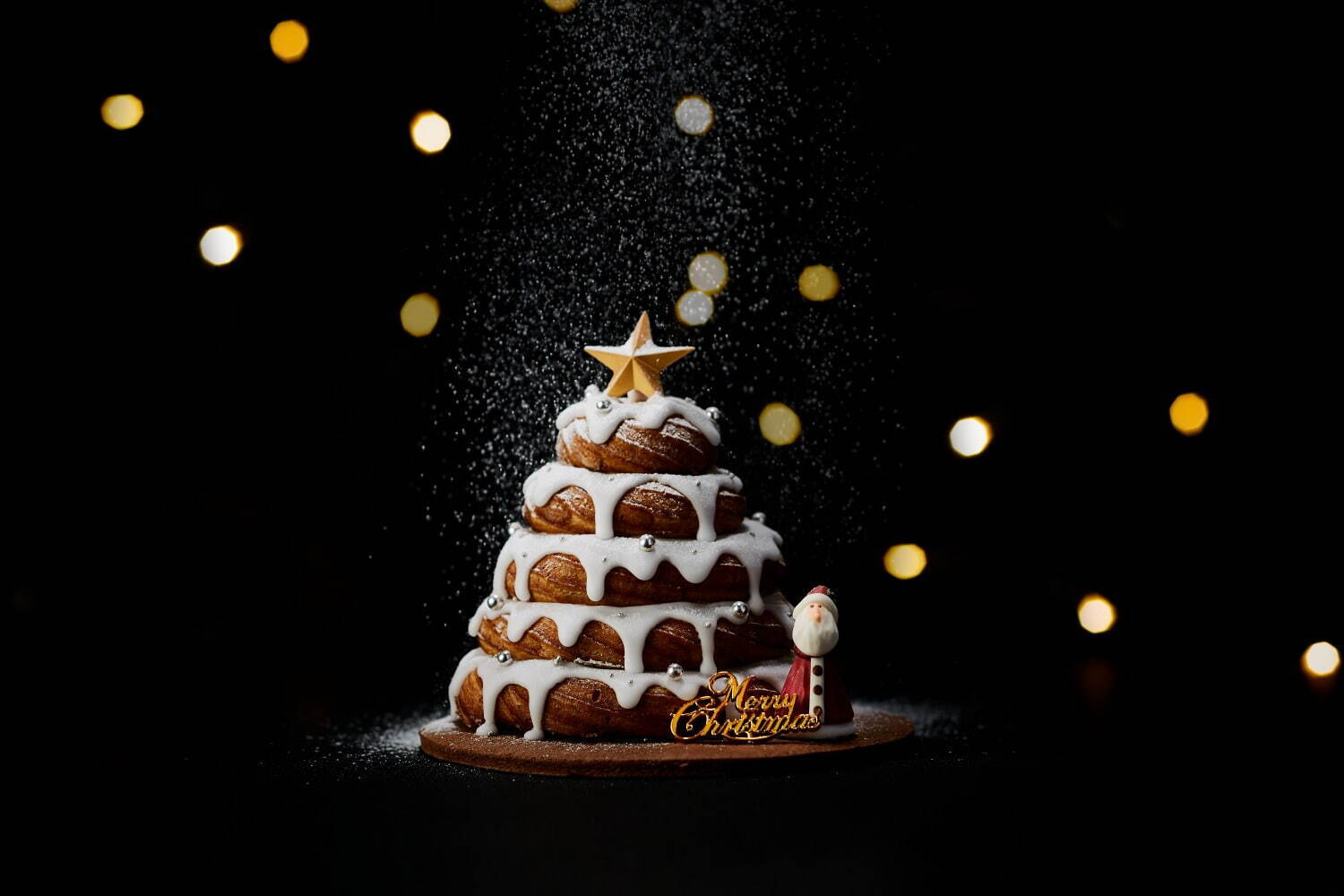 セント レジス ホテル大阪の2021年クリスマスケーキ、パリブレストのツリーや苺のムースケーキ｜写真2