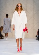 バーバリー プローサム 2014年春夏ウィメンズコレクション - 軽やかな素材で女性らしい繊細さを表現｜写真24