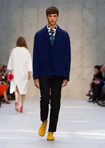 バーバリー プローサム 2014年春夏ウィメンズコレクション - 軽やかな素材で女性らしい繊細さを表現｜写真26