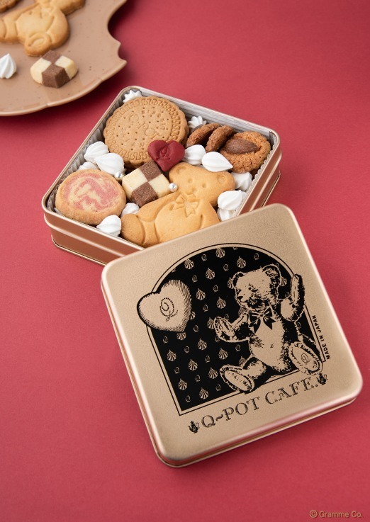 Q-pot CAFE.“テディベア”クッキー缶、大きなクマやハート型クッキー