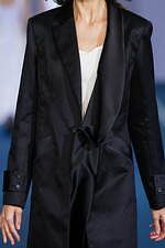 タエ アシダ 2022年春夏コレクション - 躍動する光の軌跡｜写真7