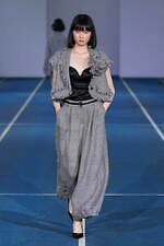 タエ アシダ 2022年春夏コレクション - 躍動する光の軌跡｜写真19