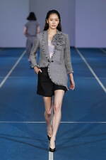 タエ アシダ 2022年春夏コレクション - 躍動する光の軌跡｜写真21