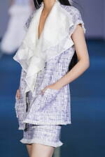 タエ アシダ 2022年春夏コレクション - 躍動する光の軌跡｜写真30