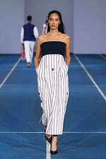 タエ アシダ 2022年春夏コレクション - 躍動する光の軌跡｜写真35