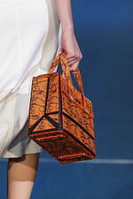 タエ アシダ 2022年春夏コレクション - 躍動する光の軌跡｜写真60