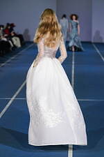 タエ アシダ 2022年春夏コレクション - 躍動する光の軌跡｜写真88