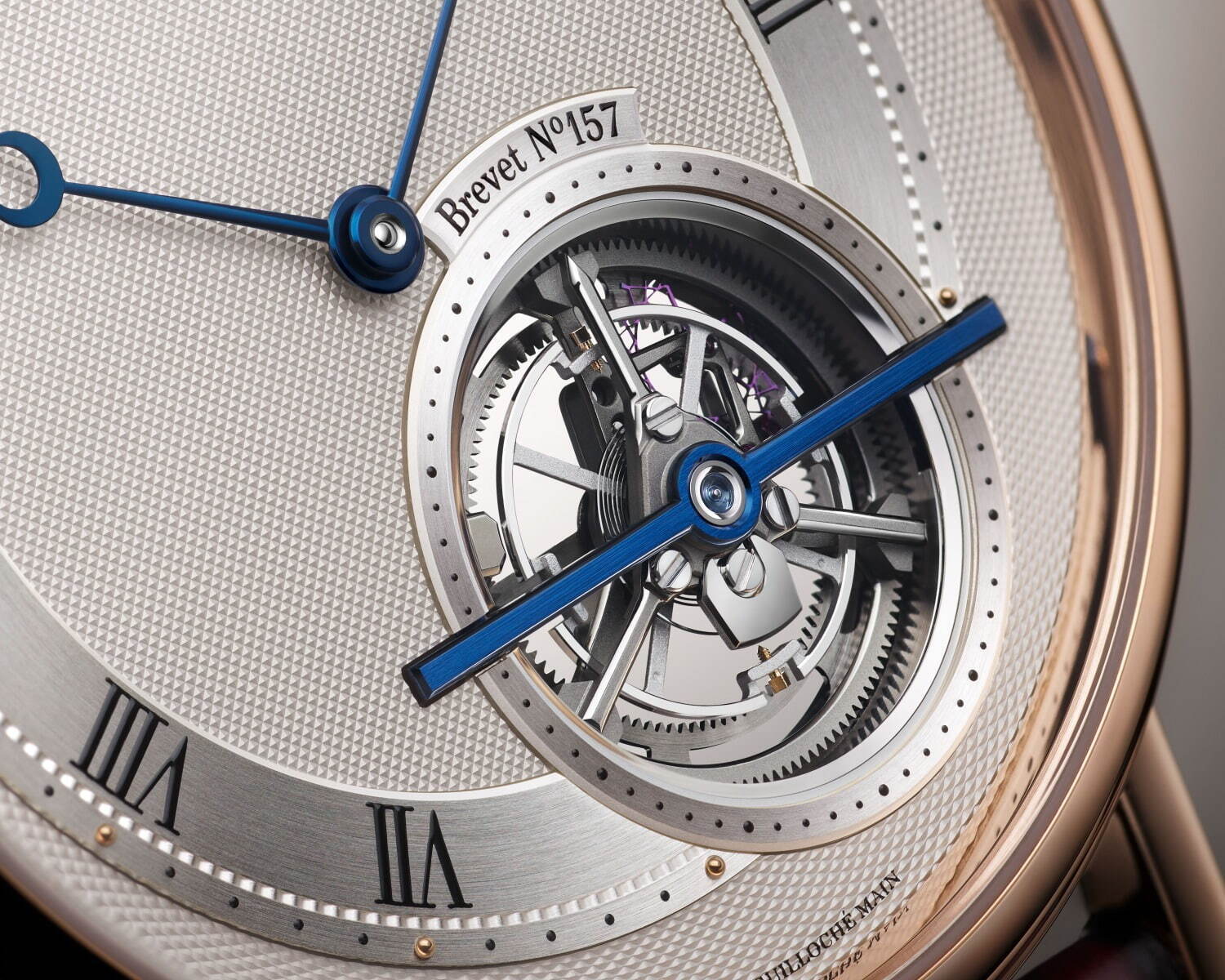 ブレゲの限定腕時計 - “創業者の発明”にオマージュ、精巧な“ギヨシェ彫り”を施したダイヤル｜写真5