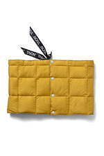 タイオン×グラミチのロゴ入りインナーダウン＆ダウンマフラー、マスタードやベージュなど全5色で｜写真39