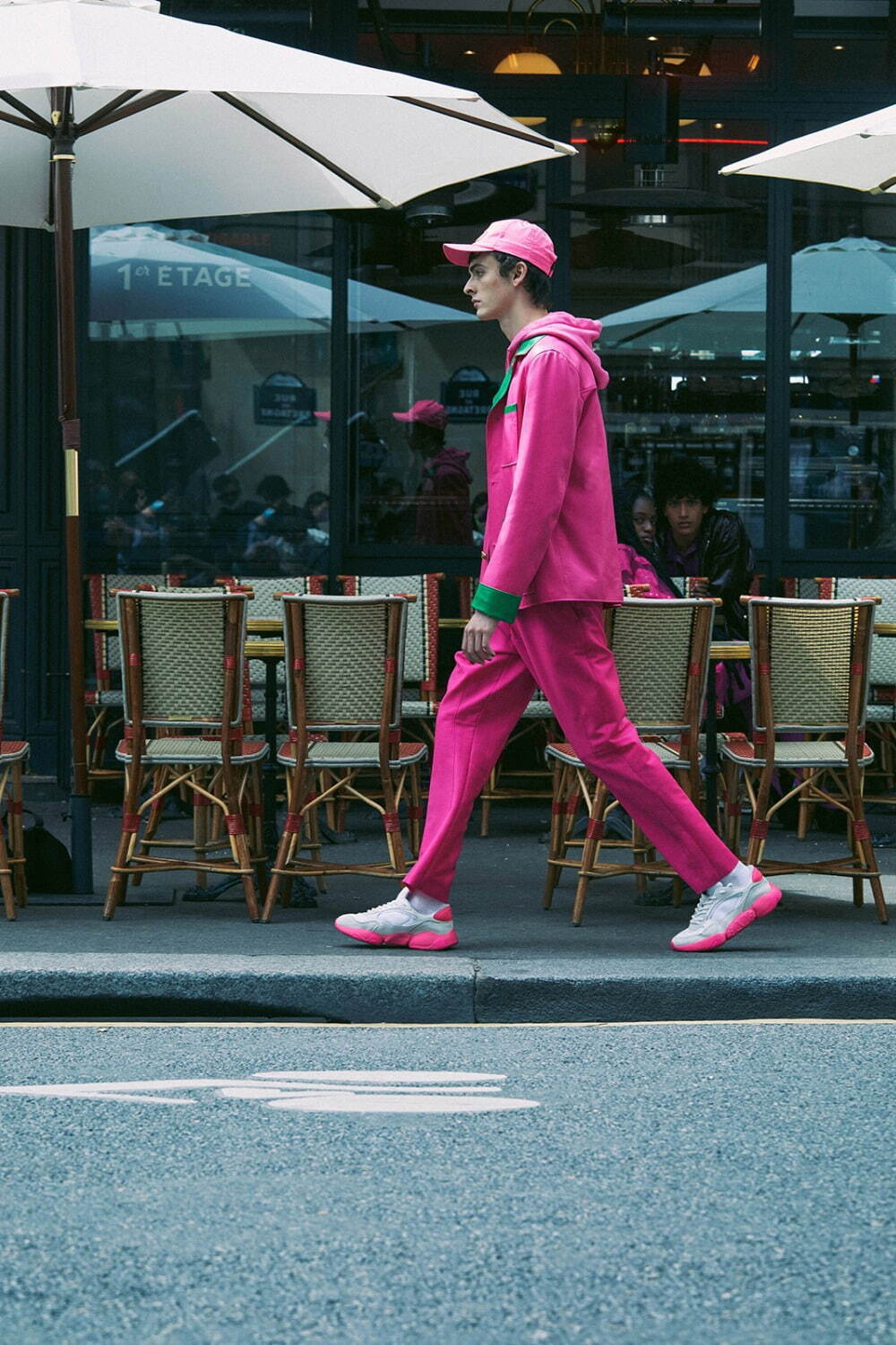 ヴァレンティノ(VALENTINO) 2022年リゾートウィメンズ&メンズ ...