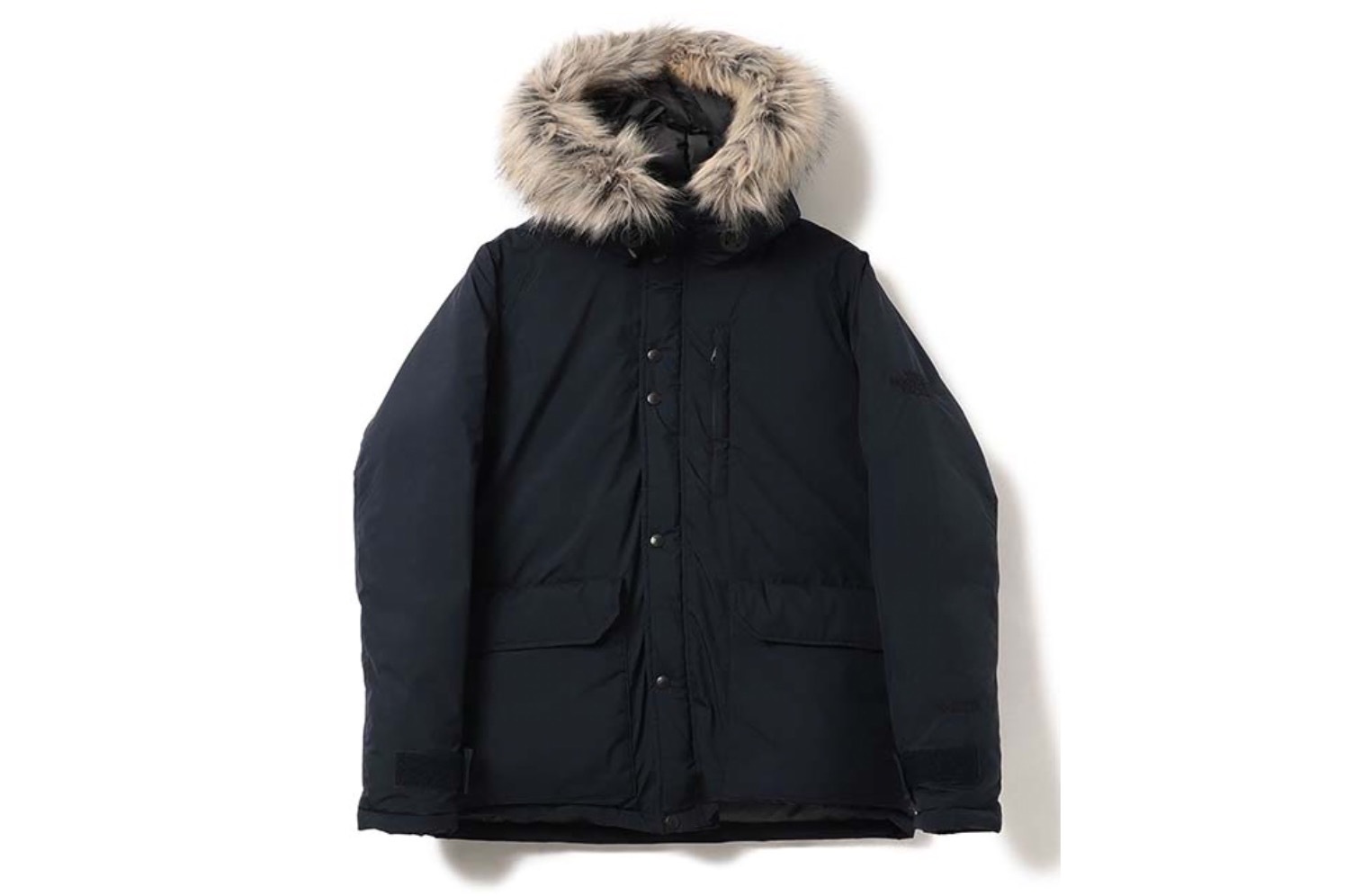 ザ・ノース・フェイス パープルレーベルのダウンジャケット、柔らかな風合いの高機能素材を使った別注新作